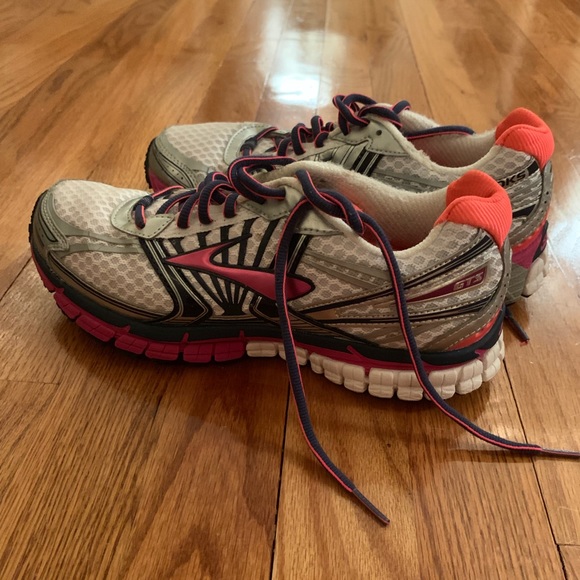 brooks adrenaline gts 14 womens brown